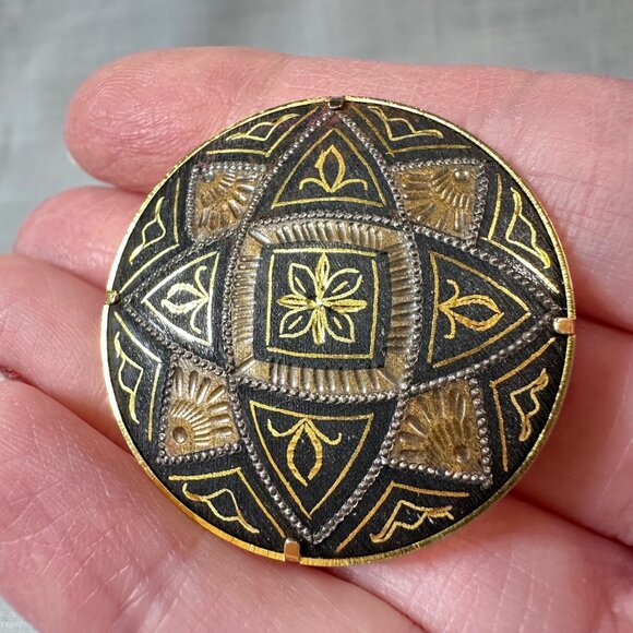 Vintage Damascene Star Pattern Brooch - Picture 6 of 8